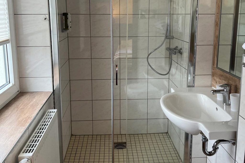 Hotel-Medaillon-Magdeburg-204-Badezimmer